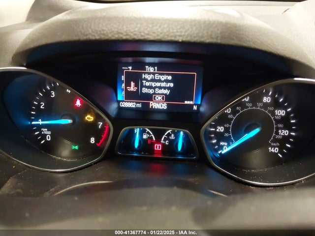 1FMCU9HD6KUA22427 Ford ESCAPE SEL