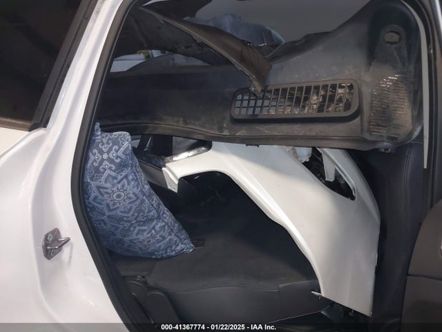 1FMCU9HD6KUA22427 Ford ESCAPE SEL