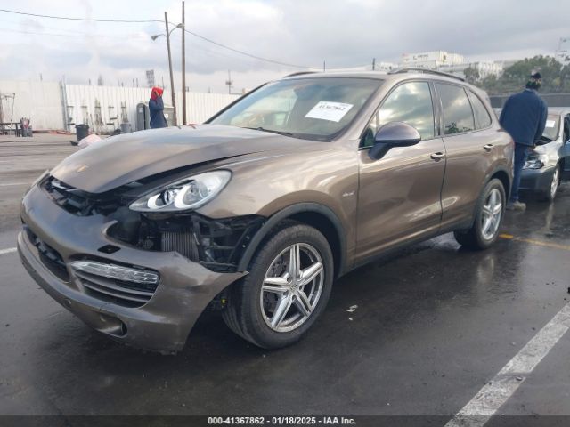 2013 PORSCHE CAYENNE WP1AF2A23DLA38176 Photo 1