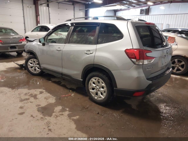 2020 SUBARU FORESTER JF2SKADC7LH429866 Photo 2