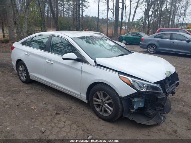 Hyundai SONATA SE 2016 5NPE24AF7GH371034 Image 1