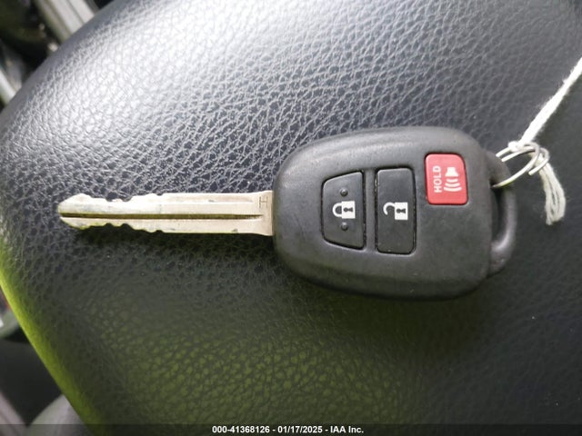 Toyota RAV4 LE 2014 JTMZFREVXEJ005089 Image 11
