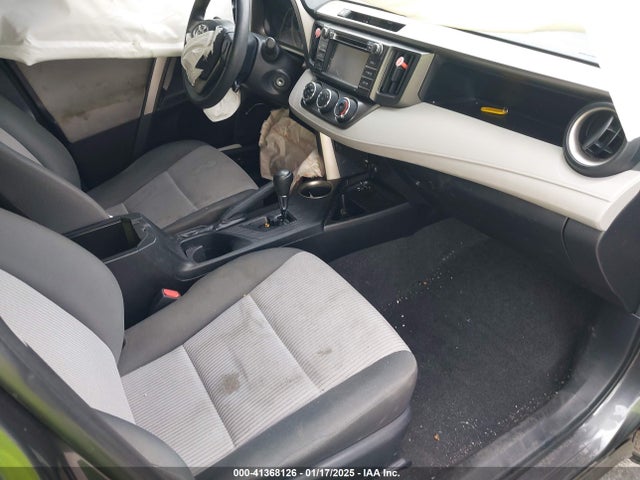 Toyota RAV4 LE 2014 JTMZFREVXEJ005089 Image 5