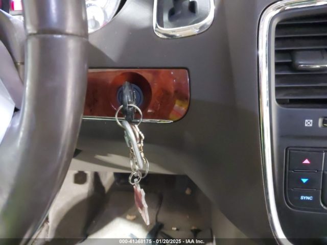 2014 CHRYSLER TOWN & COUNTRY 2C4RC1BG5ER111459 Photo 10