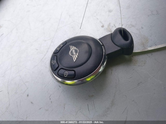 2011 MINI COOPER WMWSU3C50BT098788 Photo 10