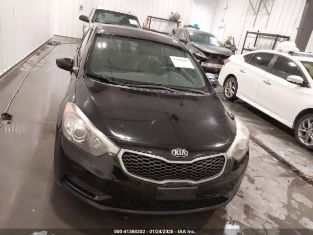 KNAFK4A68E5092061 KIA FORTE LX