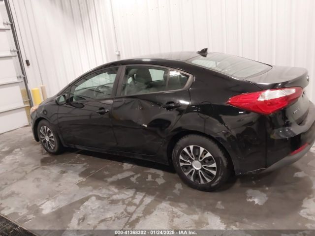 KNAFK4A68E5092061 KIA FORTE LX