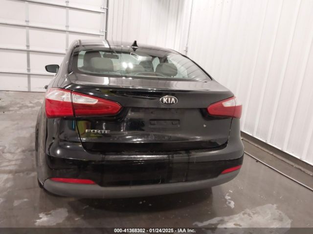 KNAFK4A68E5092061 KIA FORTE LX