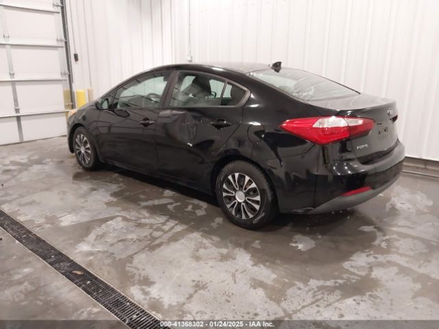 KNAFK4A68E5092061 KIA FORTE LX