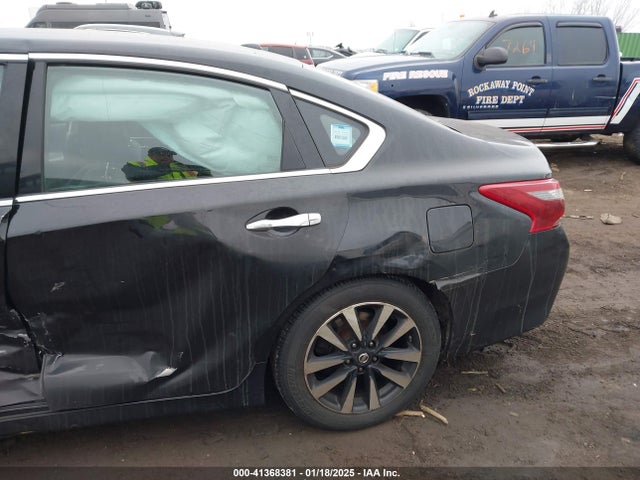 1N4AL3AP5JC208275 Nissan Altima 2.5 Sv