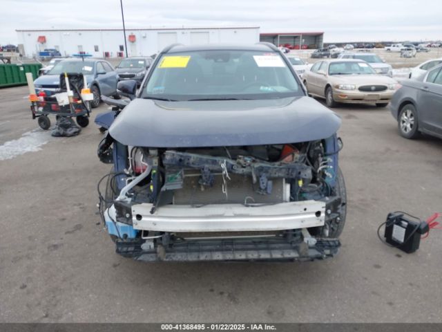 2T3P1RFV7NW268386 Toyota Rav4 Xle