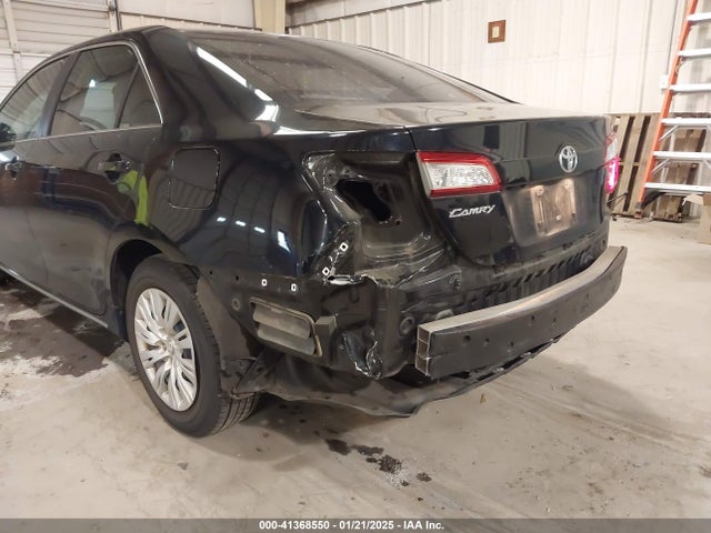 4T1BF1FK2EU780150 Toyota CAMRY LE
