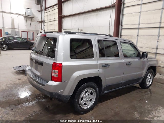 1C4NJPBA2FD400127 Jeep Patriot Sport