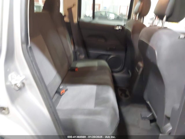 1C4NJPBA2FD400127 Jeep Patriot Sport