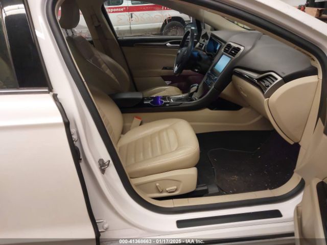 3FA6P0HD8GR100814 Ford FUSION SE