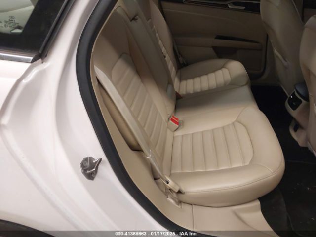 3FA6P0HD8GR100814 Ford FUSION SE