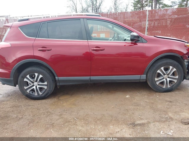 Toyota RAV4 LE 2018 JTMZFREV3JD120285 Image 13
