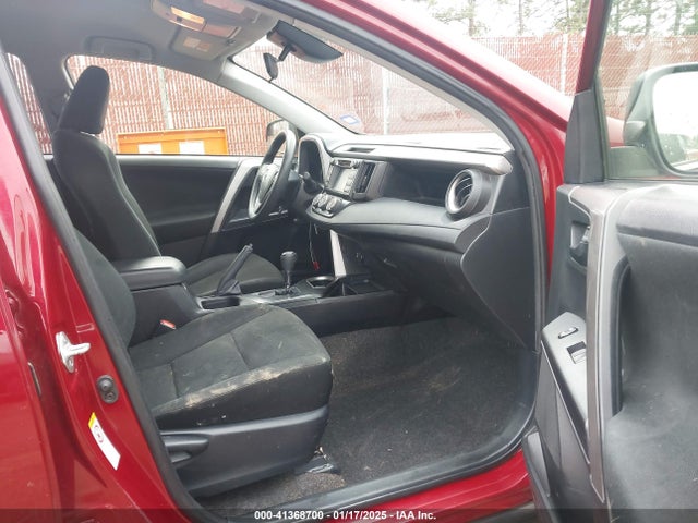 Toyota RAV4 LE 2018 JTMZFREV3JD120285 Image 5