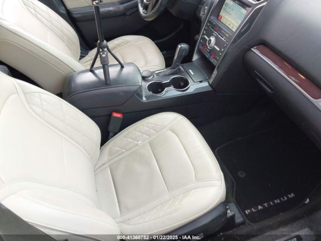 1FM5K8HT7HGD63147 Ford Explorer Platinum