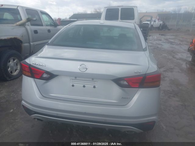1N4BL4DW0NN332896 Nissan Altima Sv Intelligent Awd