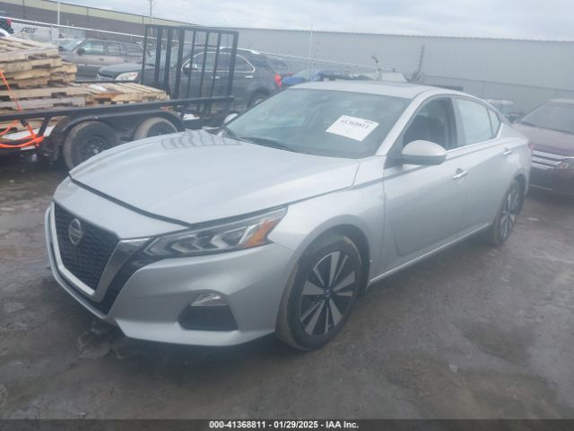 1N4BL4DW0NN332896 Nissan Altima Sv Intelligent Awd