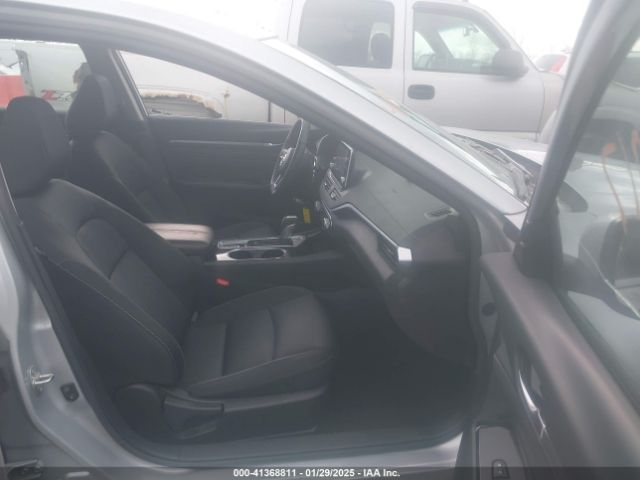1N4BL4DW0NN332896 Nissan Altima Sv Intelligent Awd