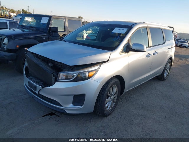 KNDMB5C14G6162721 KIA SEDONA LX