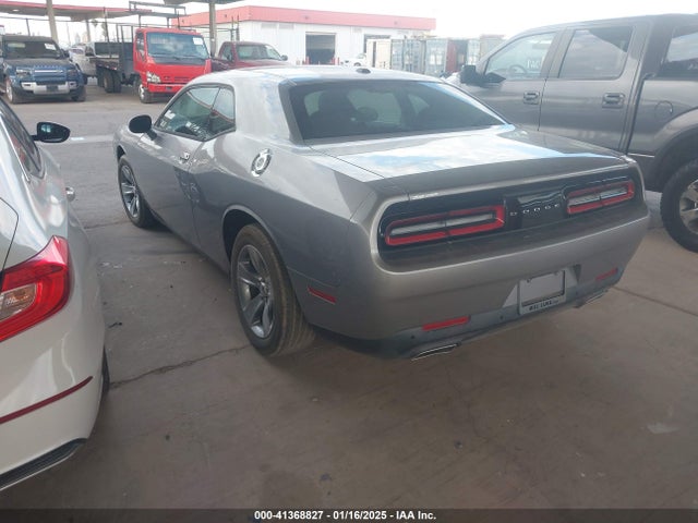 Dodge Challenger Sxt 2015 2C3CDZAGXFH787808 Image 3