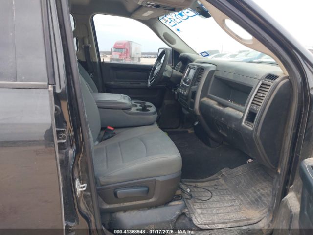 1C6RR6FT3HS505636 RAM 1500 Express  4x2 6'4 Box