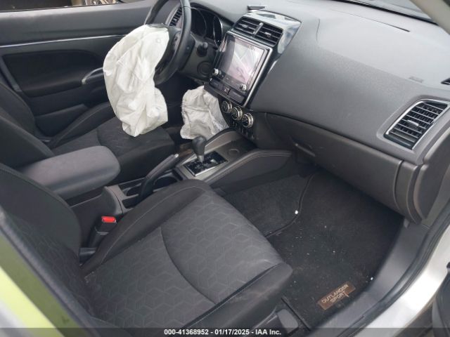 2020 MITSUBISHI OUTLANDER SPORT JA4AP4AU1LU024338 Photo 4