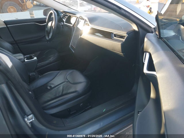 2013 TESLA MODEL S 5YJSA1CP4DFP23684 Photo 4