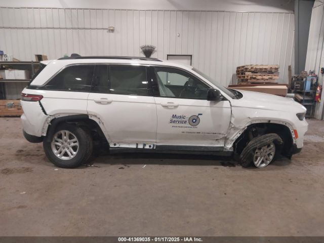 1C4RJHAG4RC247659 Jeep Grand Cherokee Laredo 4x4