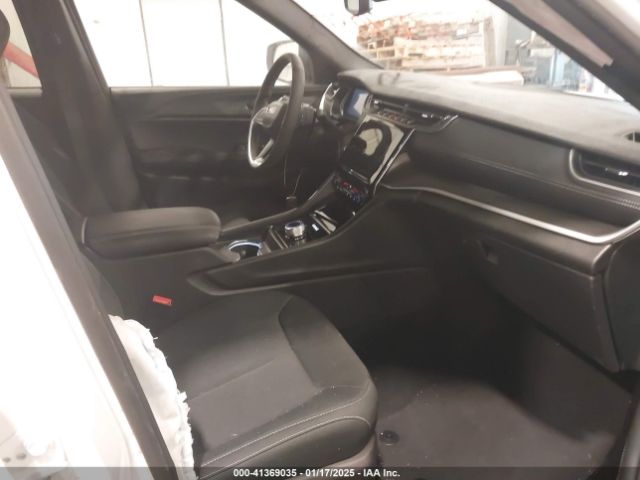 1C4RJHAG4RC247659 Jeep Grand Cherokee Laredo 4x4