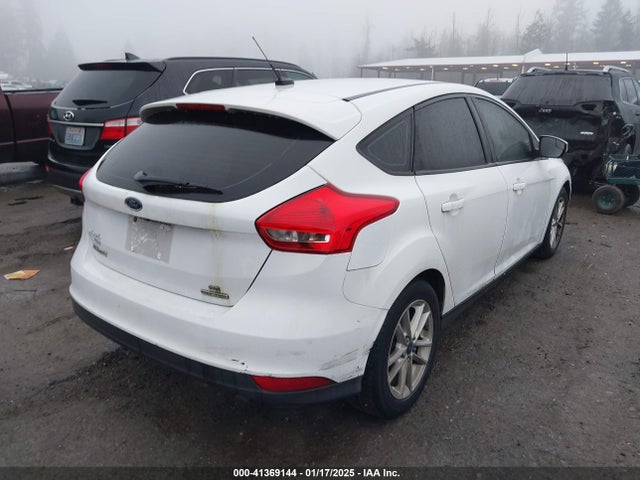 Ford FOCUS SE 2015 1FADP3K27FL250653 Image 4