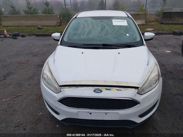 Ford FOCUS SE 2015 1FADP3K27FL250653 Image 6