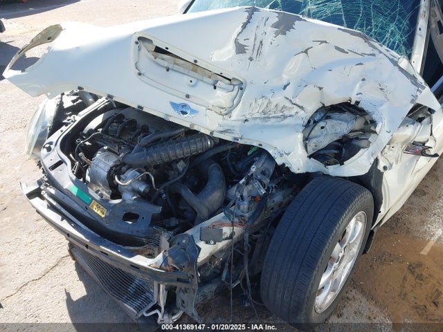 2008 MINI COOPER S WMWMF73588TV33821 Photo 5