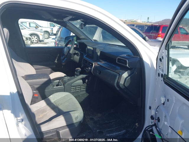 3TMLB5JN6RM000884 Toyota Tacoma Sr5