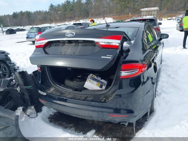 3FA6P0HD1JR135069 Ford FUSION SE