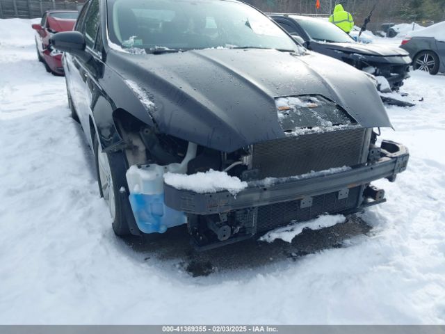 3FA6P0HD1JR135069 Ford FUSION SE