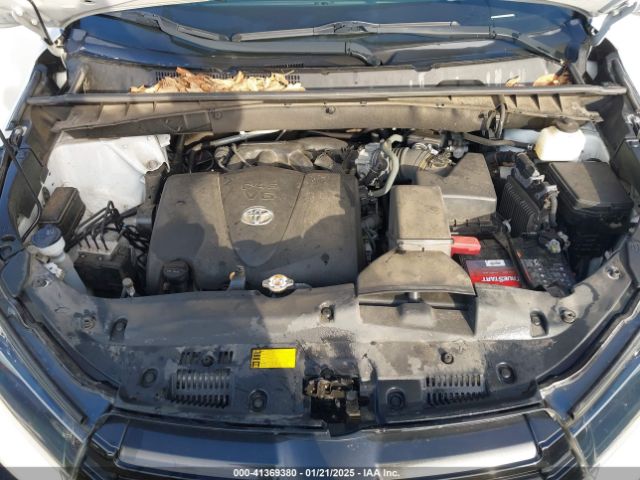 5TDJZRFH5KS571804 Toyota Highlander Se