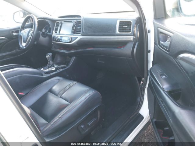 5TDJZRFH5KS571804 Toyota Highlander Se