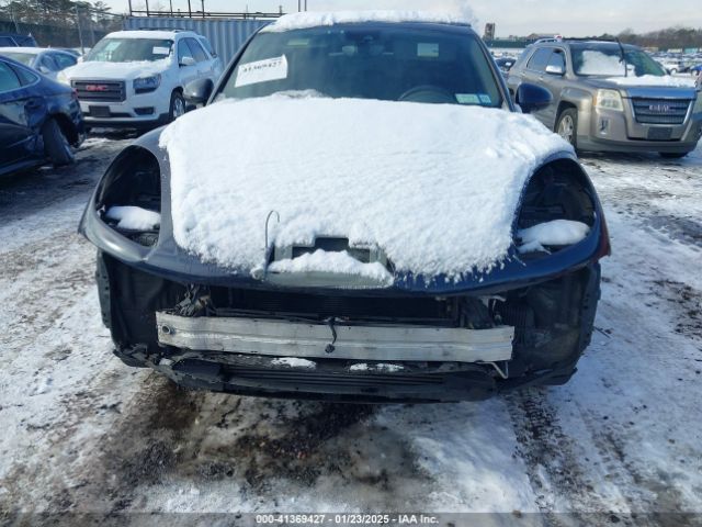 2018 PORSCHE MACAN WP1AA2A57JLB20951 Photo 5