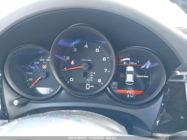 2018 PORSCHE MACAN WP1AA2A57JLB20951 Photo 6