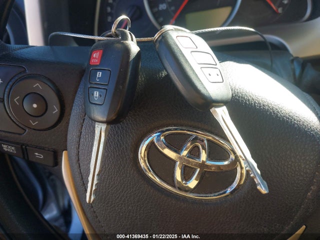 Toyota RAV4 LE 2015 2T3BFREV3FW261109 Image 11