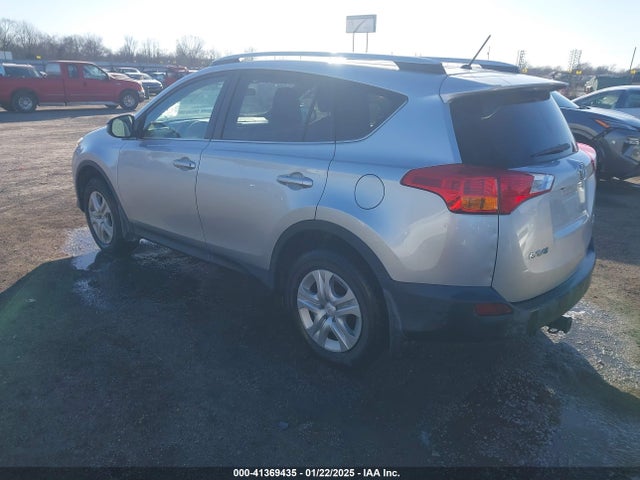 Toyota RAV4 LE 2015 2T3BFREV3FW261109 Image 3