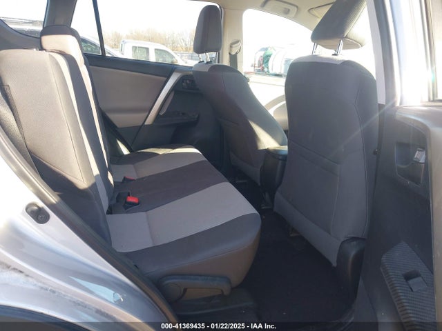 Toyota RAV4 LE 2015 2T3BFREV3FW261109 Image 8