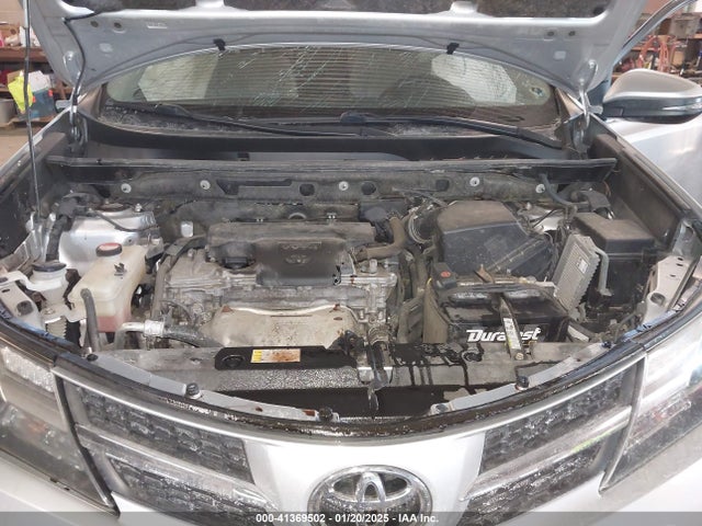 JTMRFREV8FD163690 Toyota Rav4 Xle
