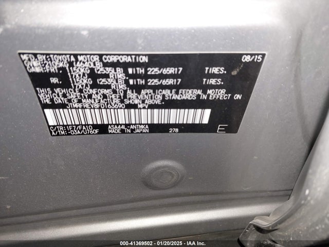 JTMRFREV8FD163690 Toyota Rav4 Xle