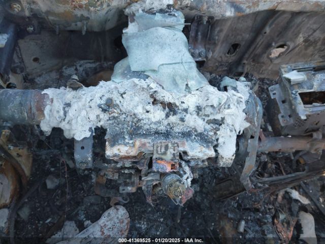 KMHD74LF4HU422079 Hyundai ELANTRA SE