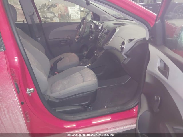 1G1JB5SG7F4178780 Chevrolet Sonic Ls Manual